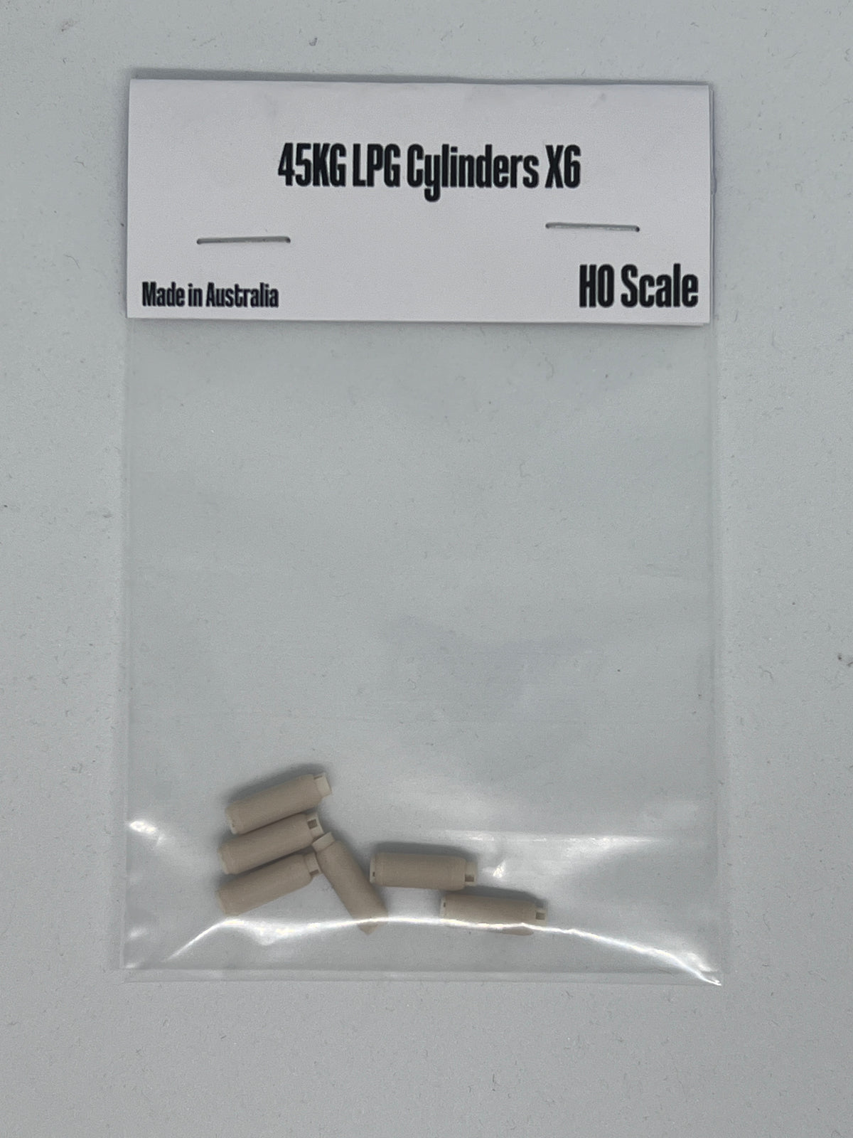 HO scale 45kg LPG gas cylinders, pack of 6, unpainted model railway scenery